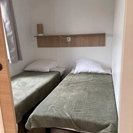 Mobilhome 2 6 Pers Bien Equipe *